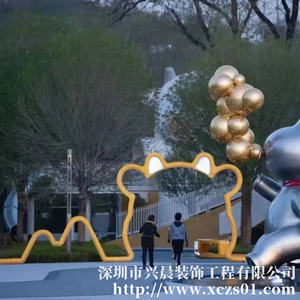 玻璃钢小熊门头雕塑
